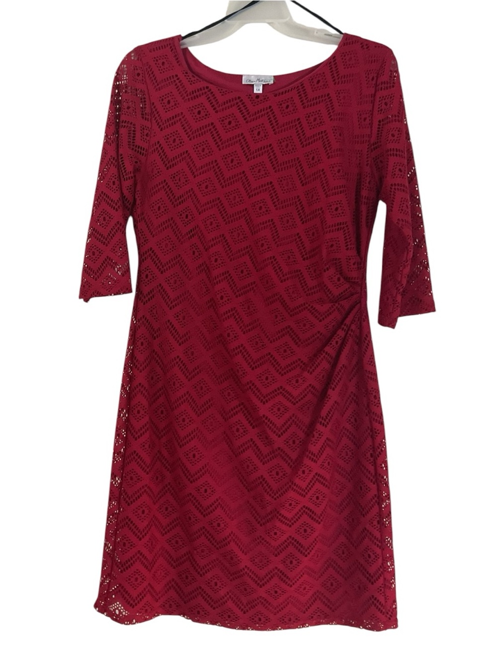 Olivia Matthews Women’s 1X Red Lace Overlay Ruched Sheath Dress 3/4 Sleeve